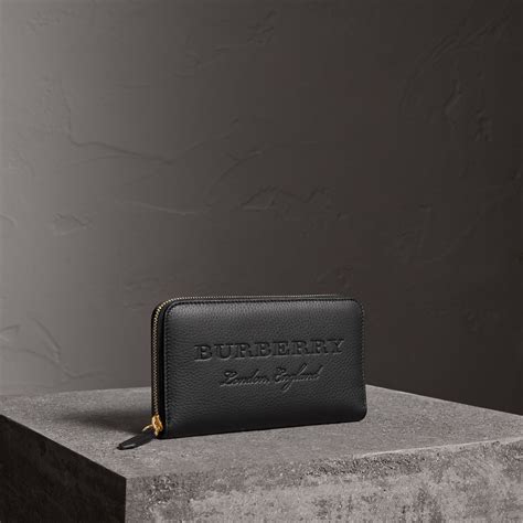 burberry hand wallet|burberry wallet for women.